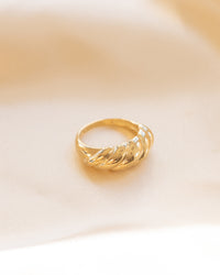 Cleo Ring