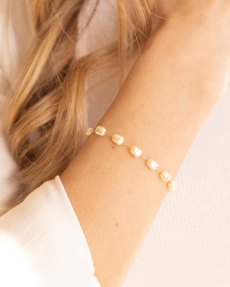 Lily Bracelet