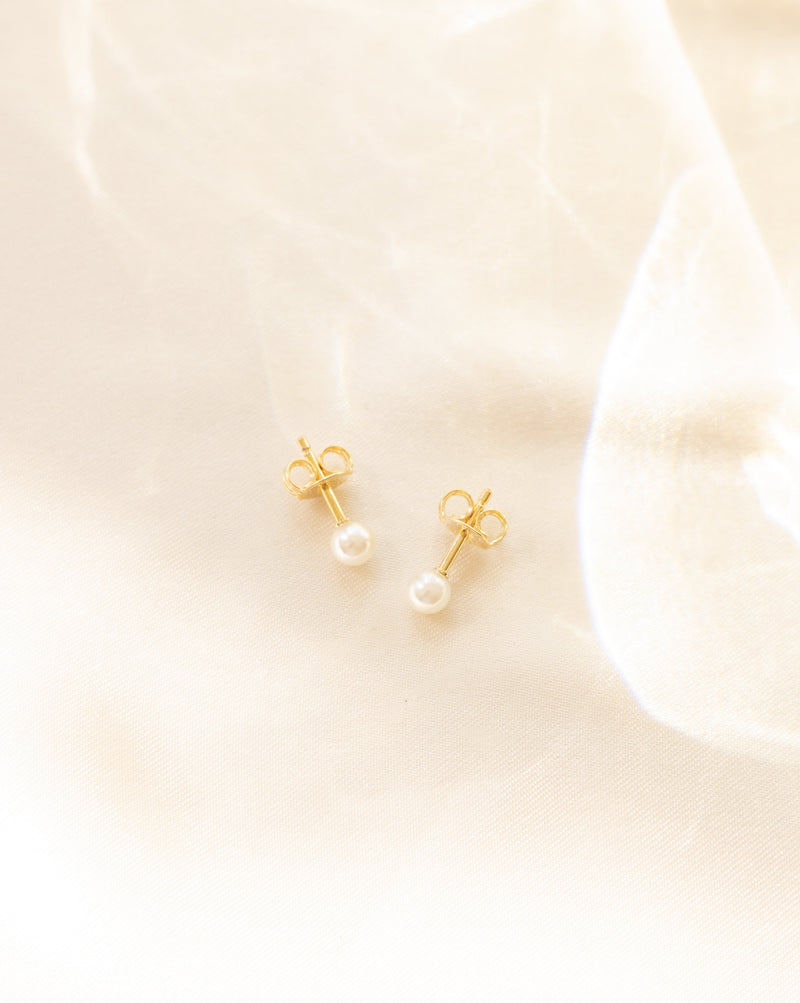 Pearl Studs