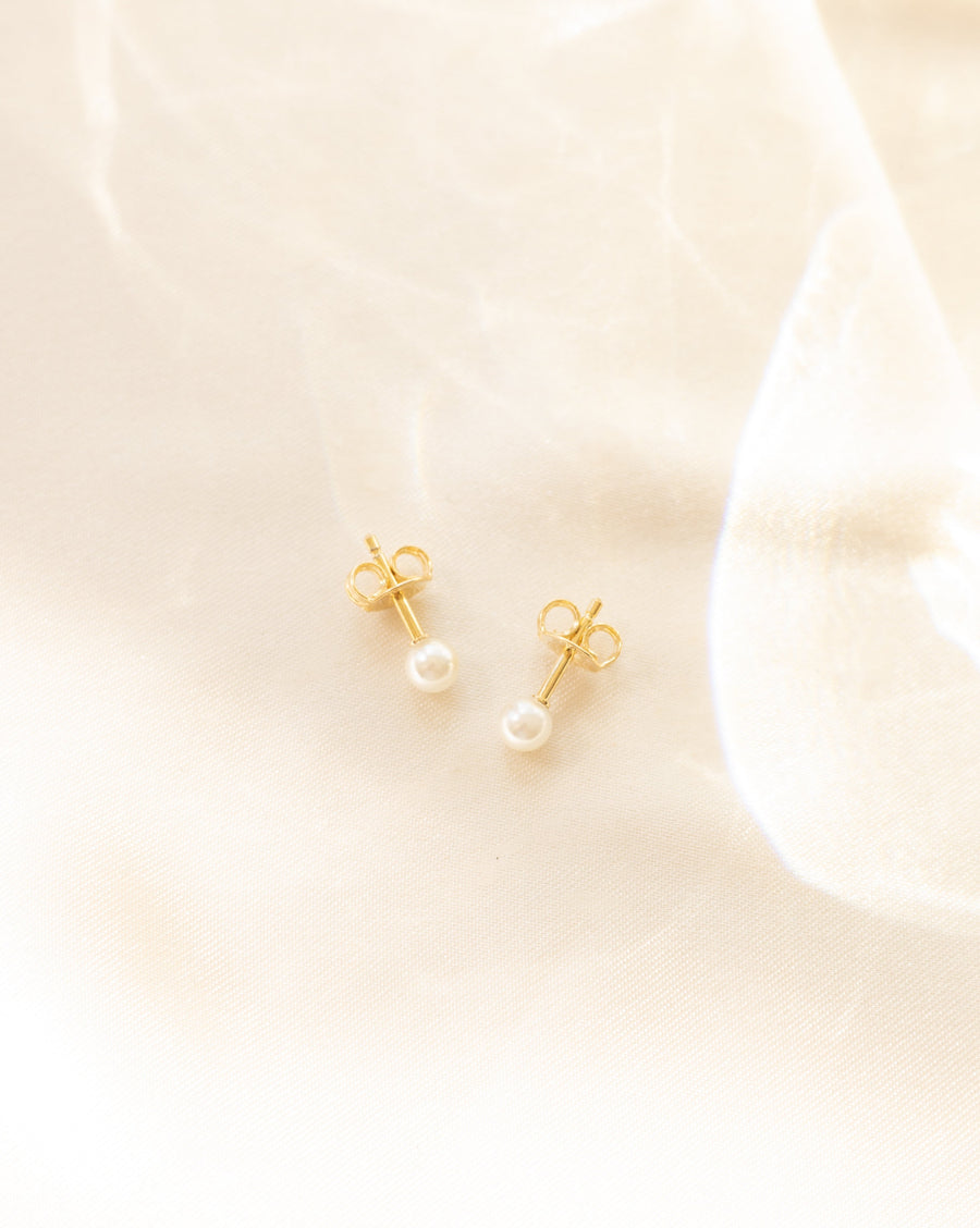 Pearl Studs