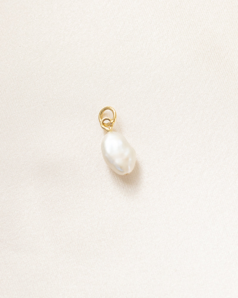 Pearl Charm