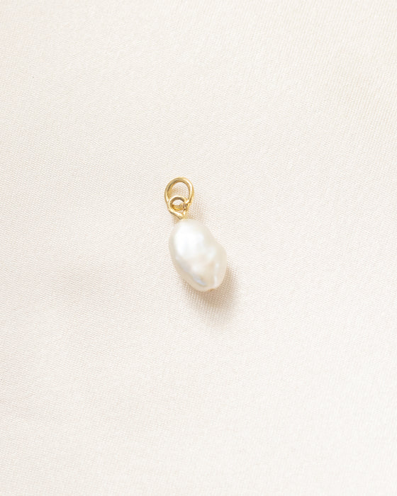 Pearl Charm