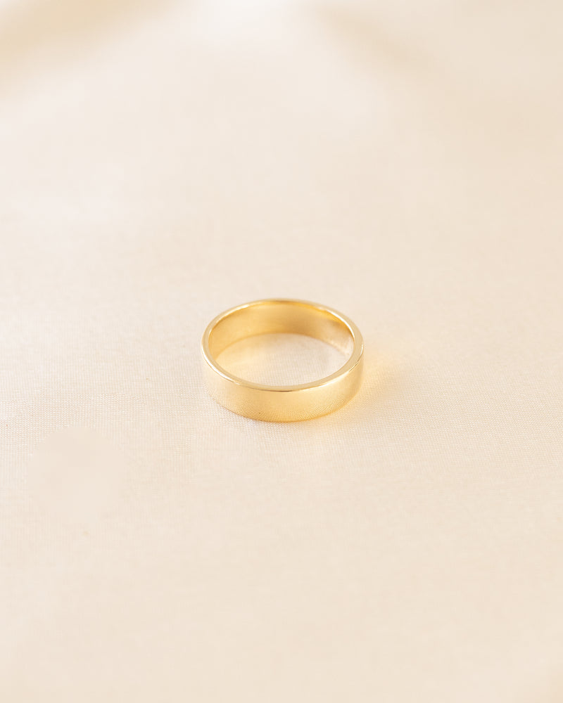 Millie Ring